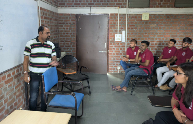 Guest Session on “Career in Financial Services” for Marketing Students